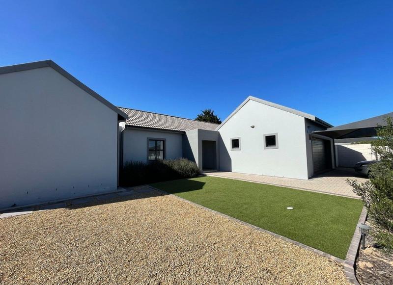 3 Bedroom Property for Sale in Country Club Western Cape